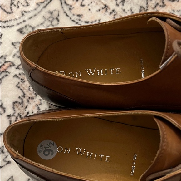 Classic Brown Leather Men's Oxfords - Picture 9 of 11